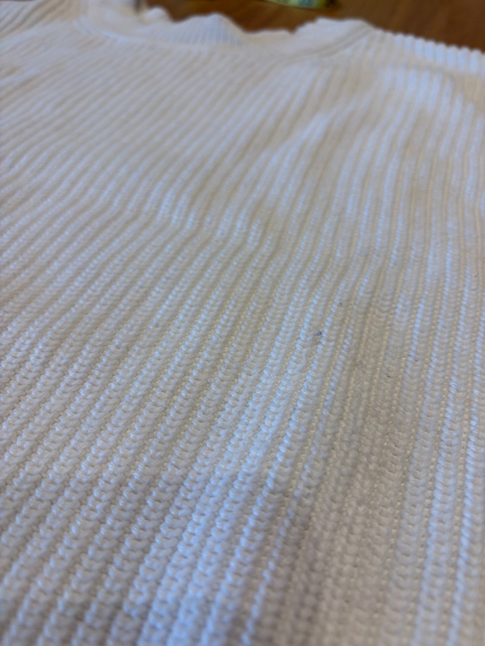 Banana Republic Oversized White 100% Cotton Sweater - Picture 8 of 9
